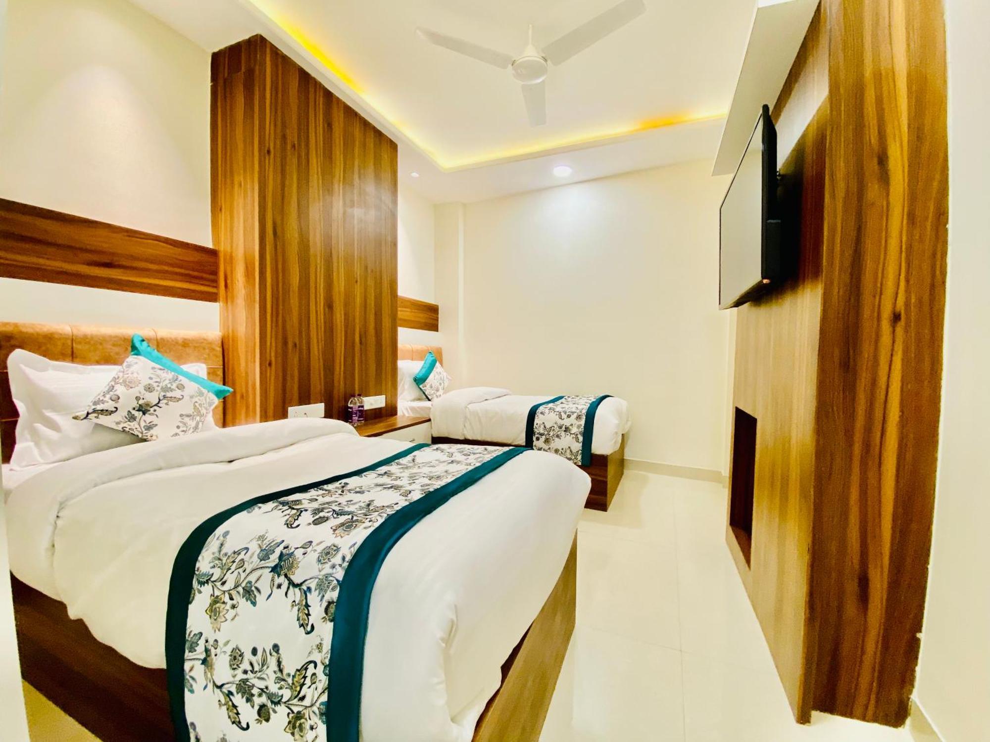Hotel White House 350 Mtr From Golden Temple Amritsar Exterior foto