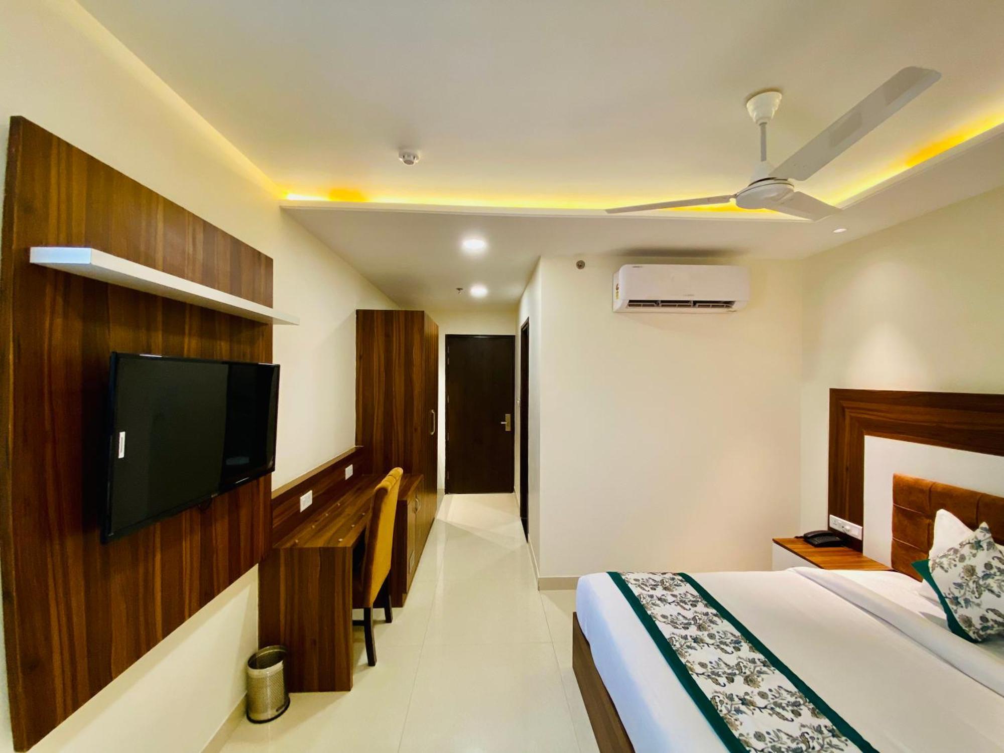 Hotel White House 350 Mtr From Golden Temple Amritsar Exterior foto