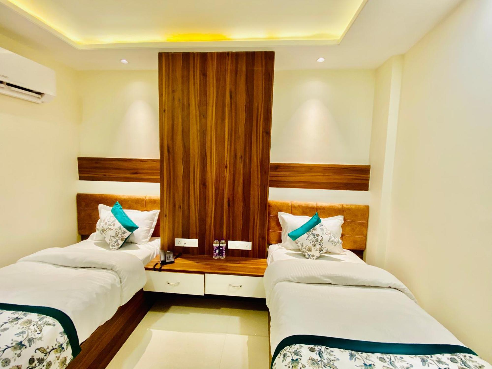 Hotel White House 350 Mtr From Golden Temple Amritsar Exterior foto