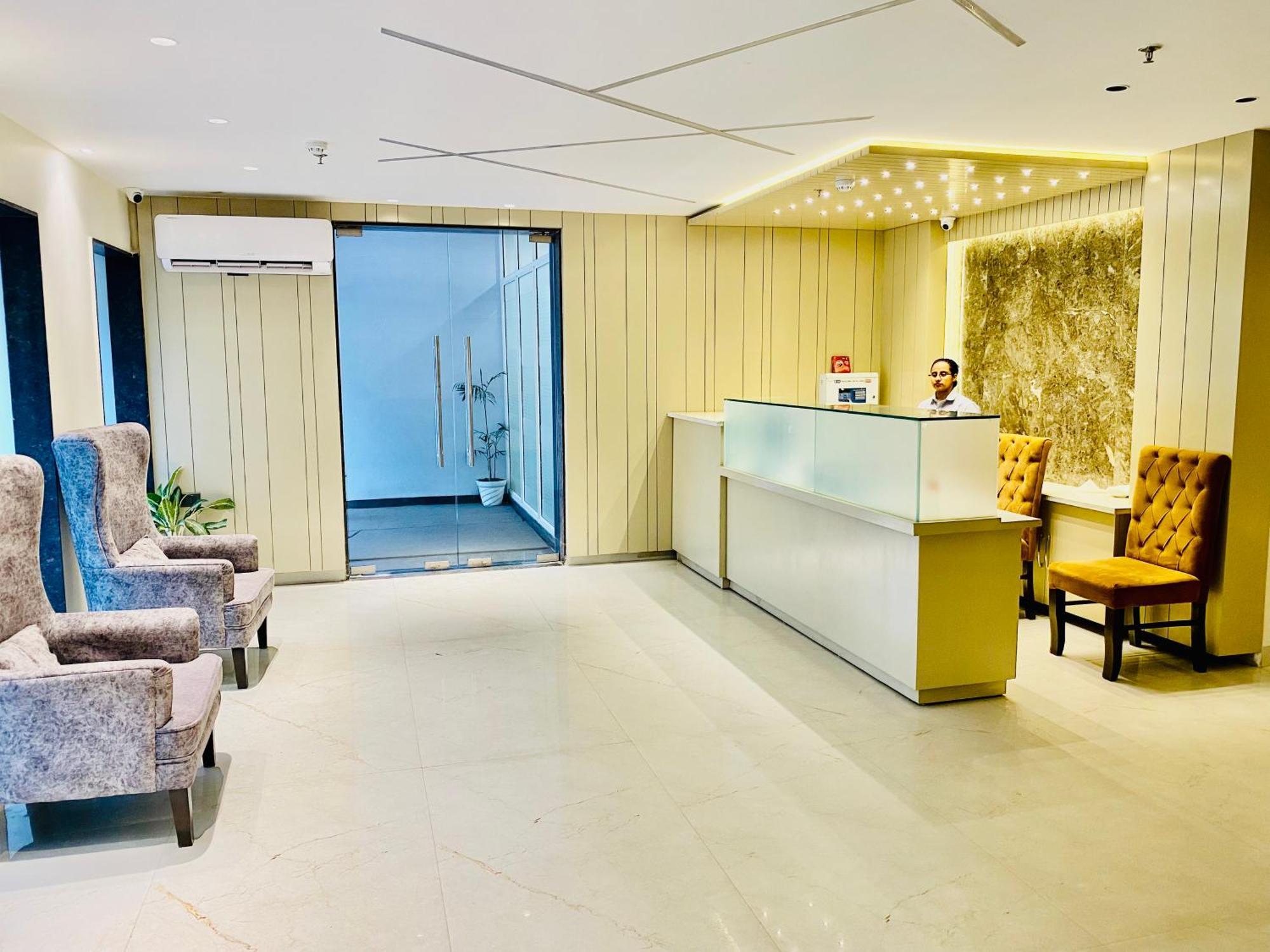 Hotel White House 350 Mtr From Golden Temple Amritsar Exterior foto